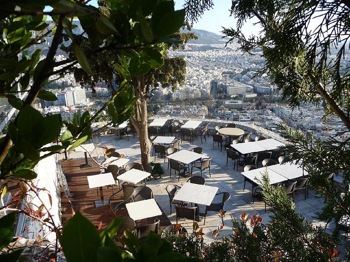 P1000362.jpg - Quoi que ce petit resto m'a l'air sympa. Pour les courageux qui viendront me voir, ça peut être une idée sympa.